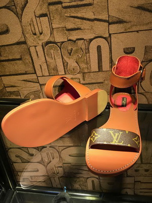 LV Sandals Women--010